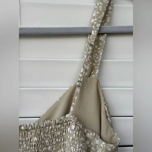 Abercrombie & Fitch Slip Dress M Green Floral Midi Smocked Dainty Slit M Cottage - Picture 13 of 14